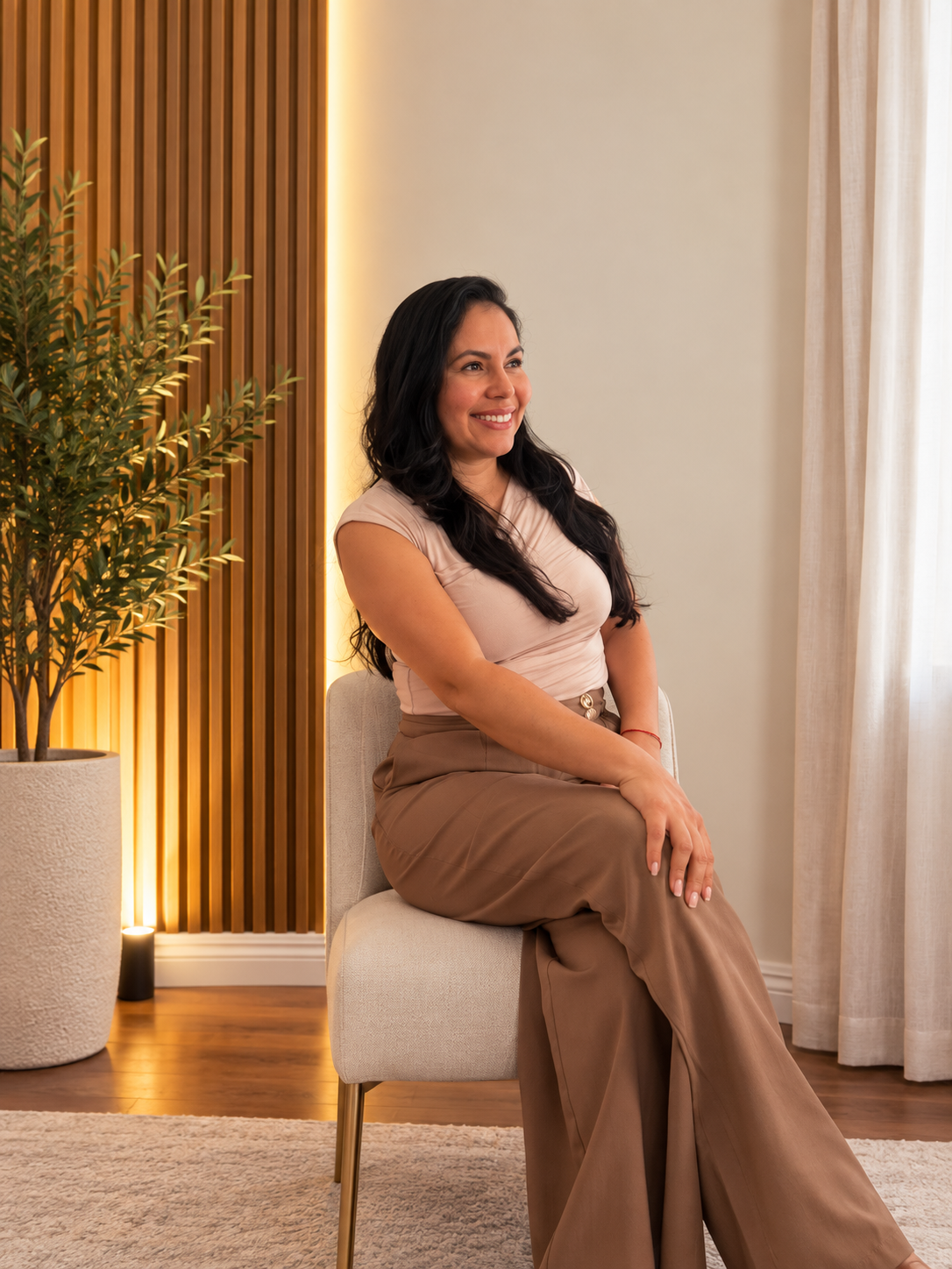 Rebeca Trujillo sonriendo